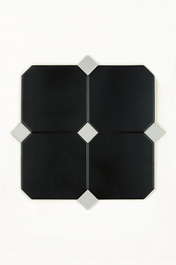 Pavé Noir 15x15 cm, Gris Dot 3x3 cm
