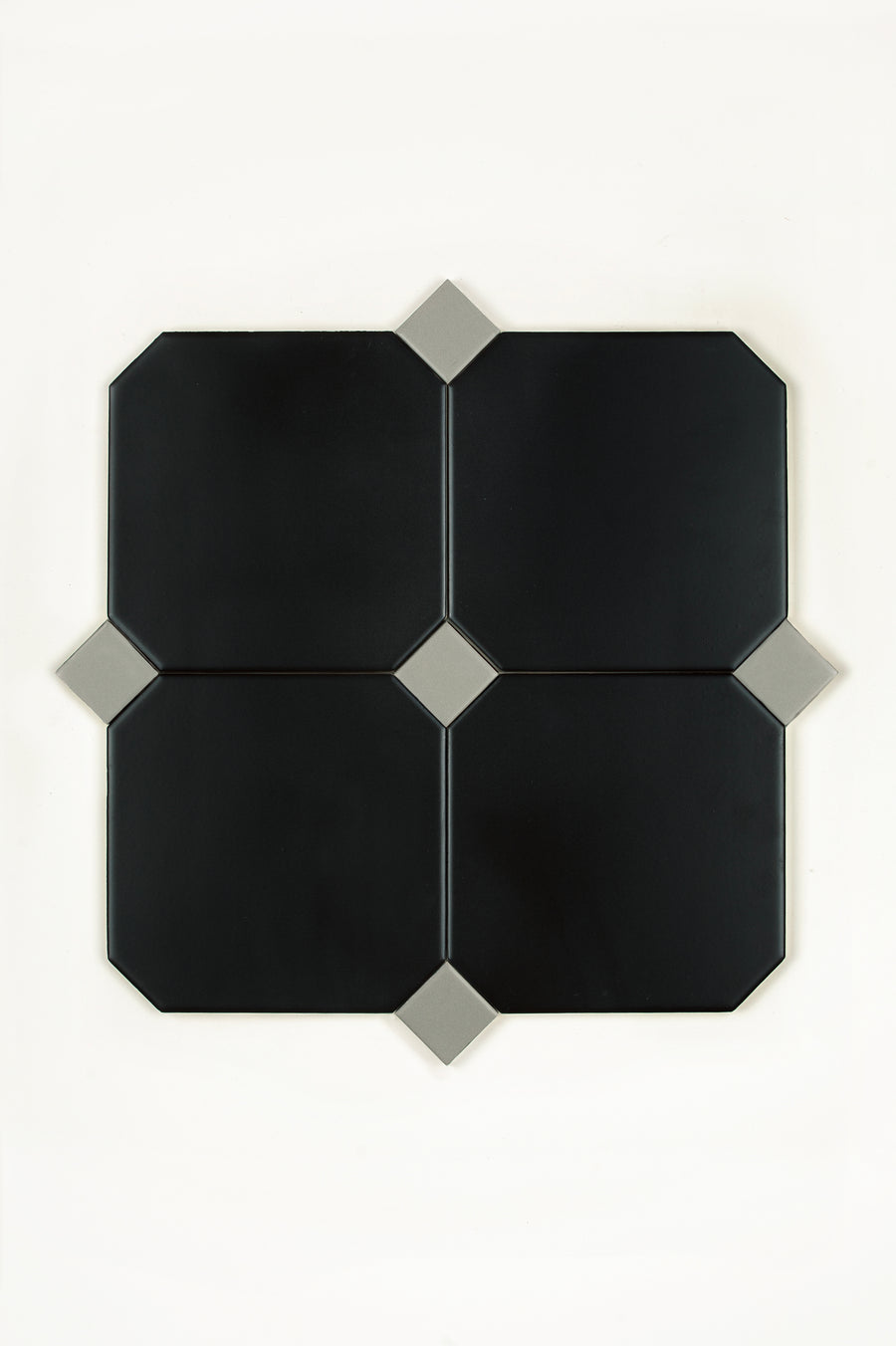 Pavé Noir 15x15 cm, Eucalyptus Dot 3x3 cm