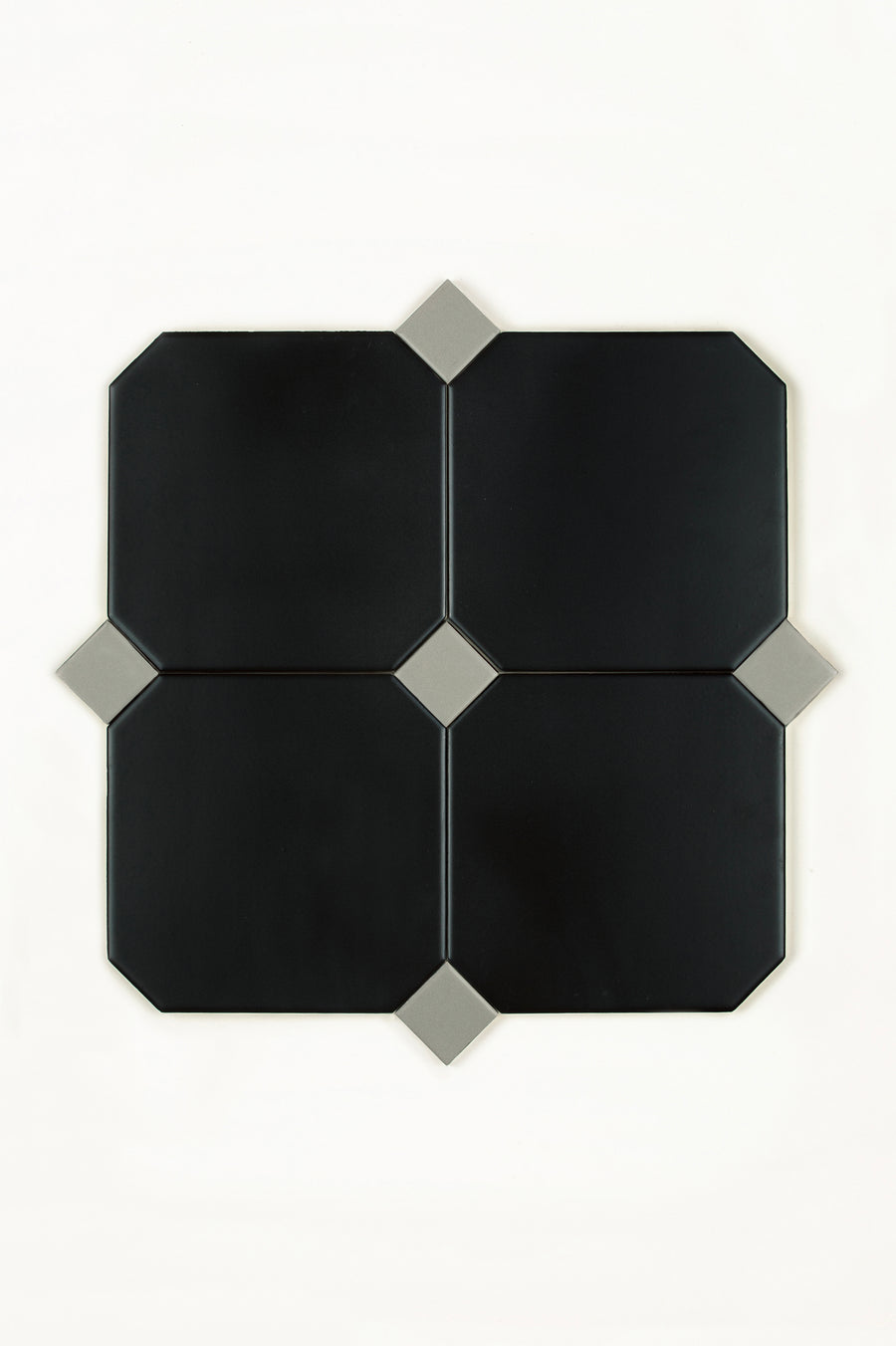 Pavé Noir 15x15 cm, Eucalyptus Dot 3x3 cm