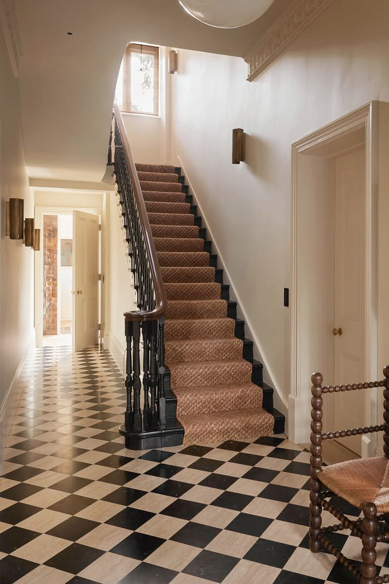 Travertin Classico Monarch ·  Noir Bourbon 20x20 cm